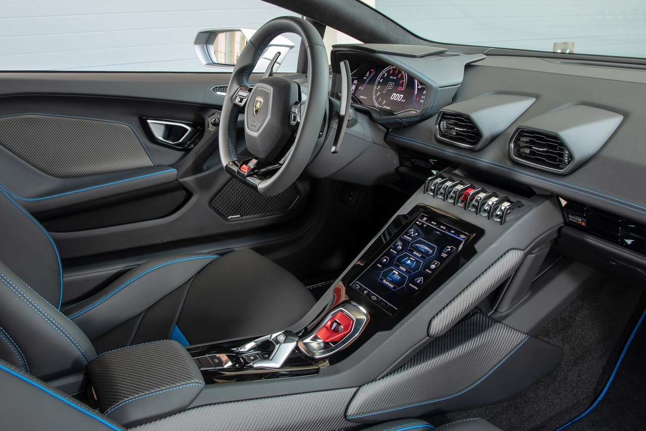 2019 Lamborghini Huracan Evo Interior Autobics