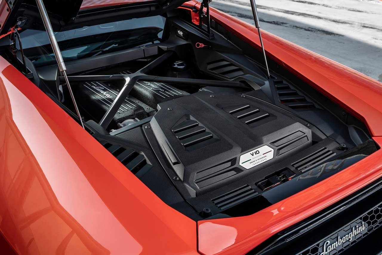 2019 Lamborghini Huracan EVO V10 Engine | AUTOBICS
