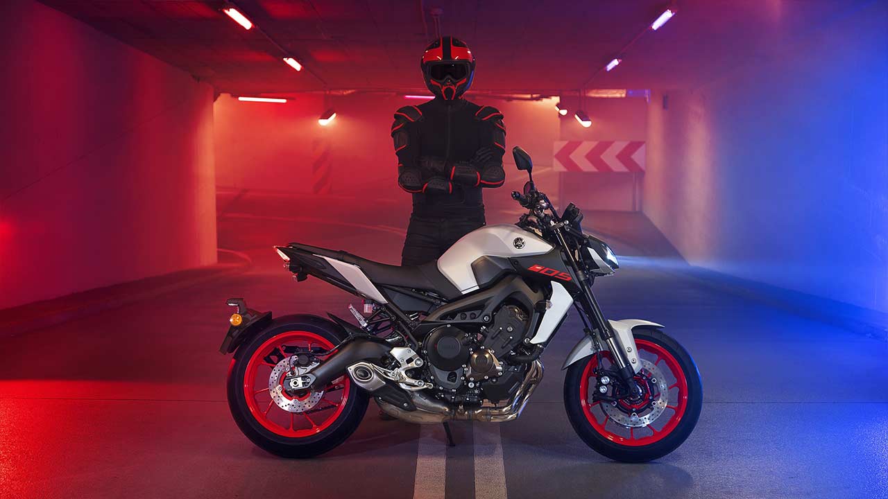 2019 Yamaha MT-09 Side