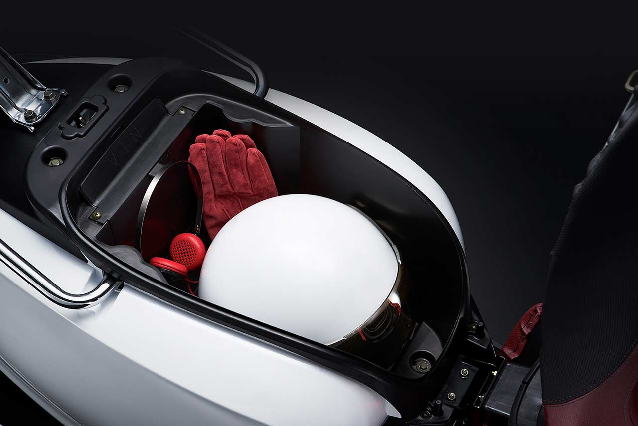 22KYMCO Like200 Underseat Storage 2019