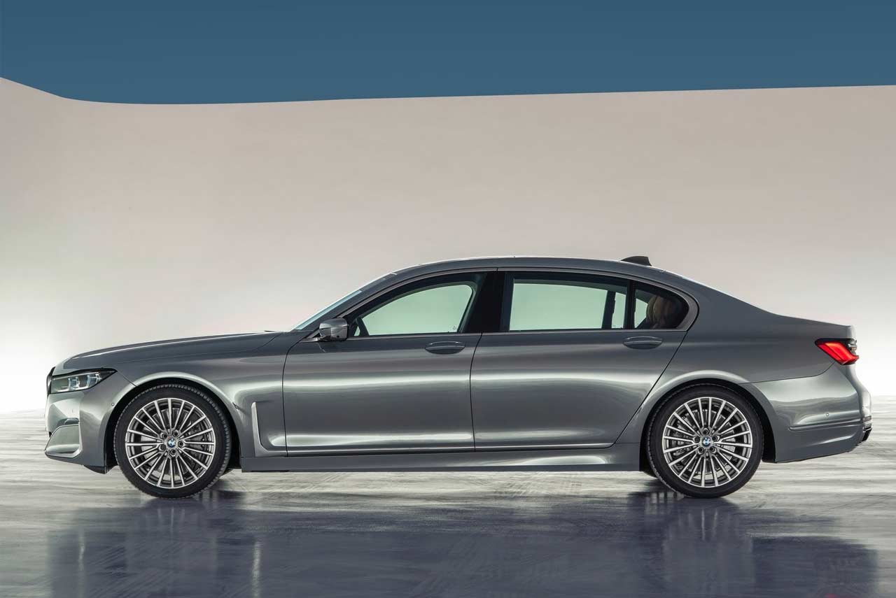 2019 BMW 7 Series Side