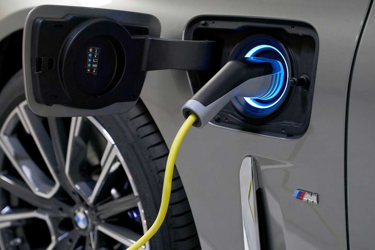 BMW 745Le Charger 2019