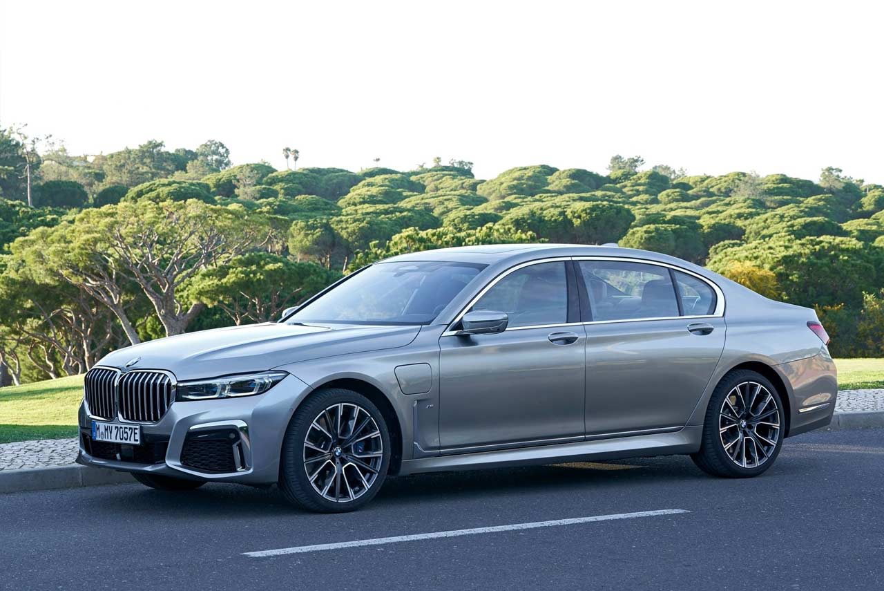 BMW 745Le Side 2019