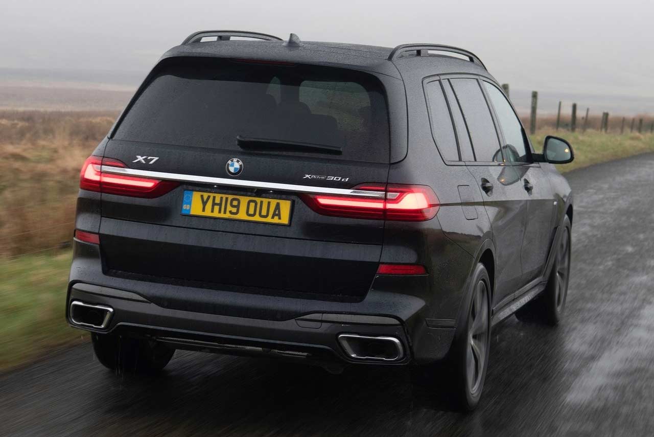 BMW X7 M Sport Package xDrive30d Rear Quarter 2019