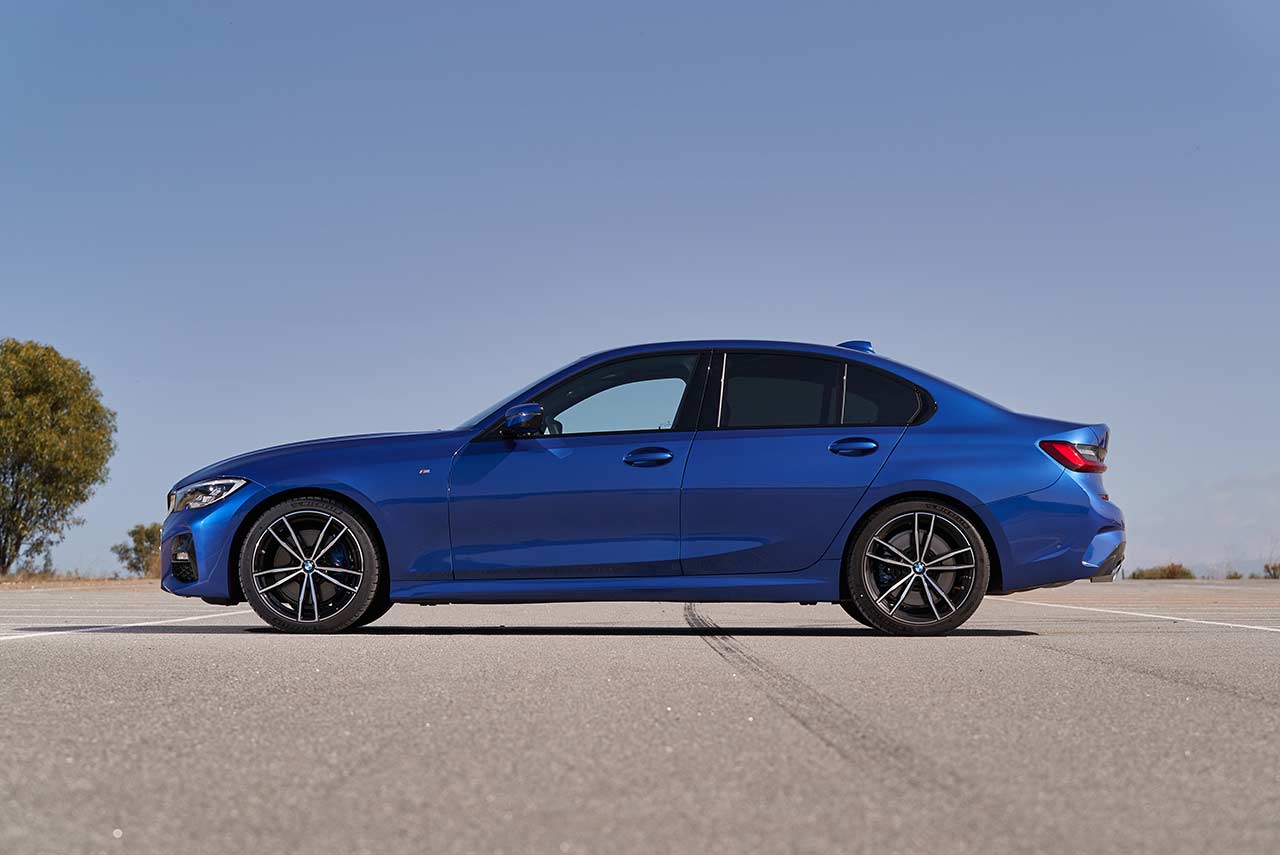 2019 BMW 3 Series Side