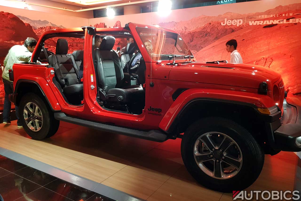 2019 Jeep Wrangler Unlimited Right Side