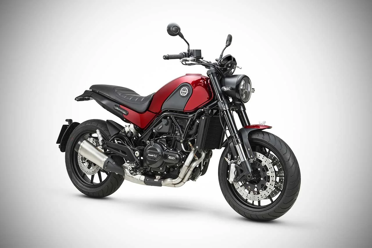 Benelli Leoncino 500 launched in India; Priced at INR 4.79 Lakh Benelli Leoncino 500 Red Front Right 2019
