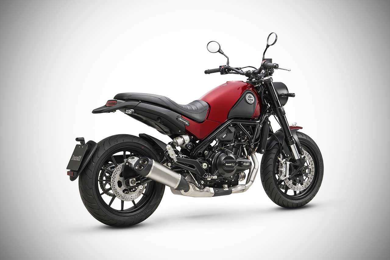 Benelli Leoncino 500 Red Rear Right 2019