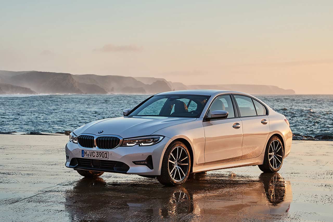 New 2019 BMW 3 Series Front Quarter