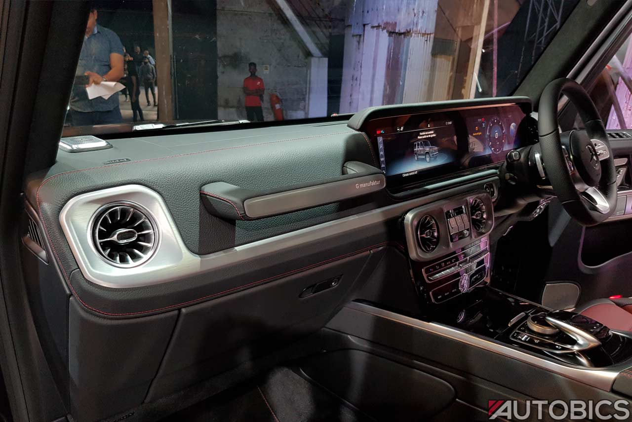 Mercedes-Benz G-Class G350d Interior Left 2019