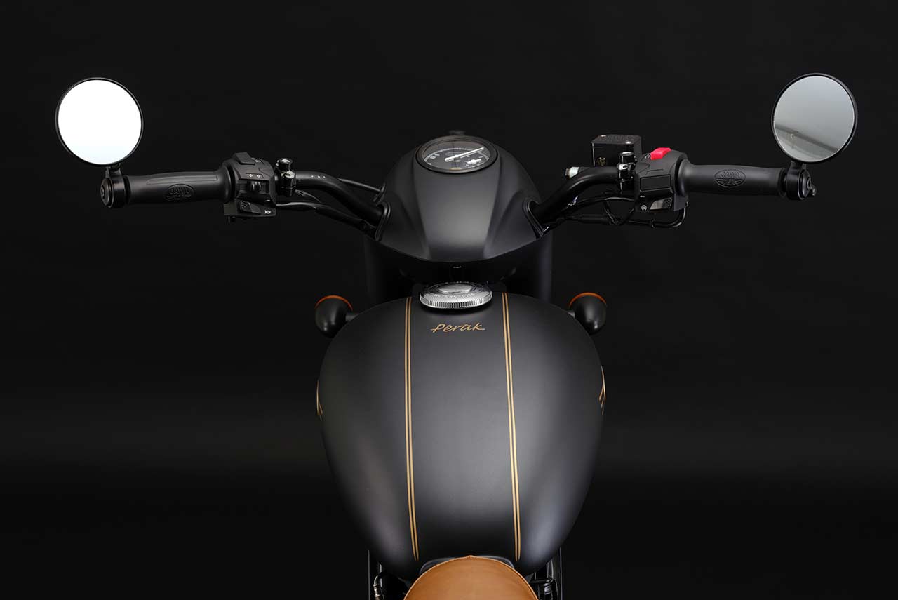 2020 Jawa Perak Rider View
