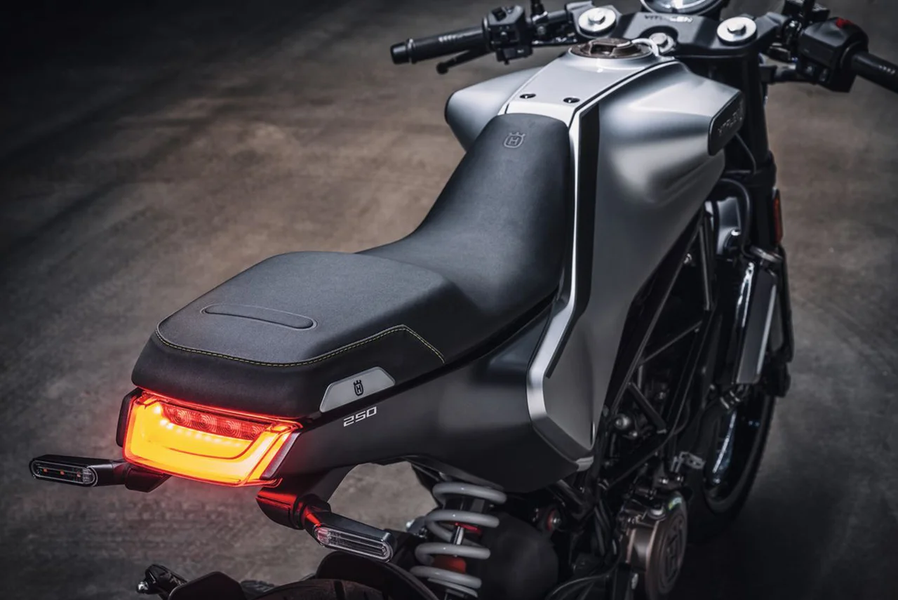 2020 Husqvarna Svartpilen 250 Front Quarter View