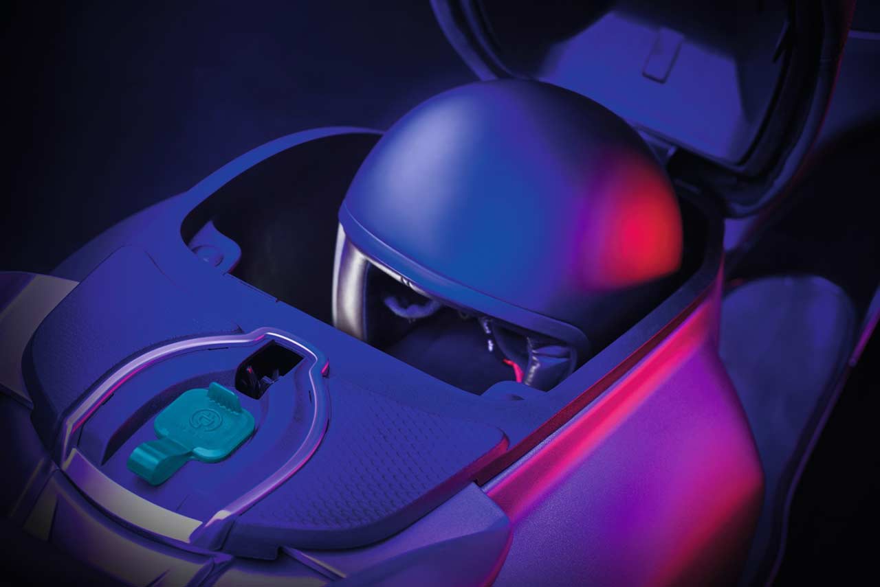 2020 Bajaj Chetak Helmet Space