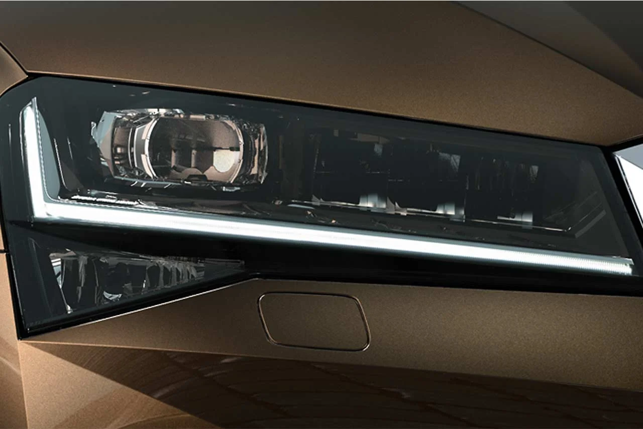 2021 Skoda Superb launched in India; Priced from INR 31.99 Lakh 7 2021 Skoda Superb LED Headlamps