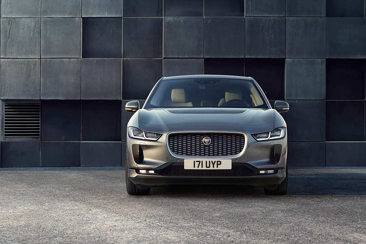Jaguar I-PACE Front 2021