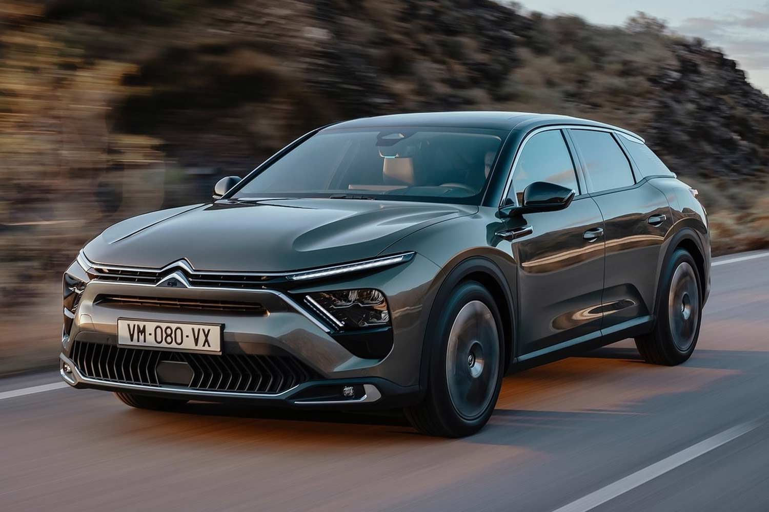 Citroen C5 X Unveiled; A combination of a sedan, estate and SUV Citroen C5 X Top Speed 2021