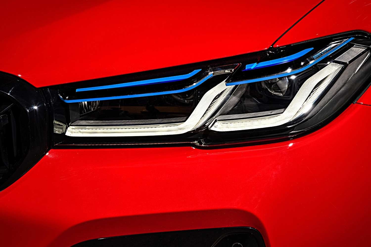 2021 BMW M5 Competition LED Headlamps