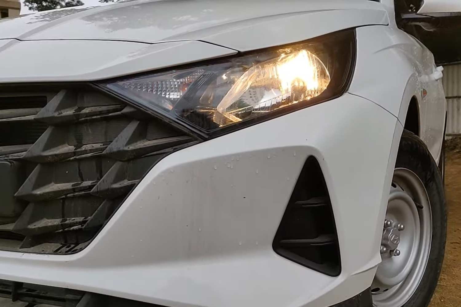 2021 Hyundai i20 ERA Head Lamp