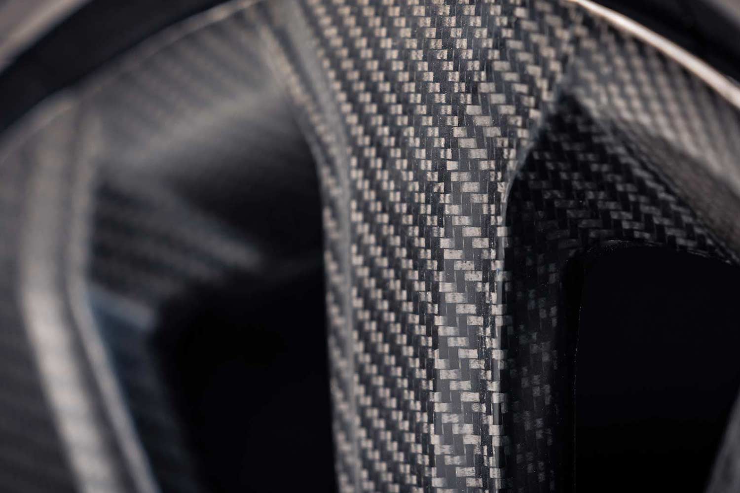 Bentley Mulliner Wheel Carbon Fibre weaves