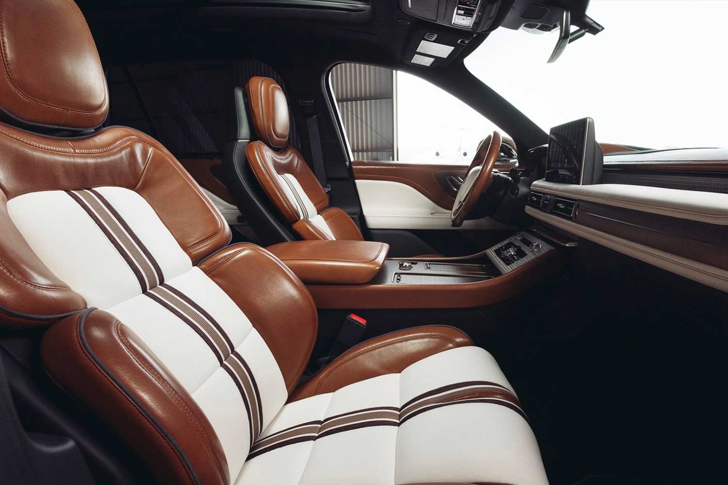 2021 Lincoln Aviator Shinola Concept SUV Leather Seats