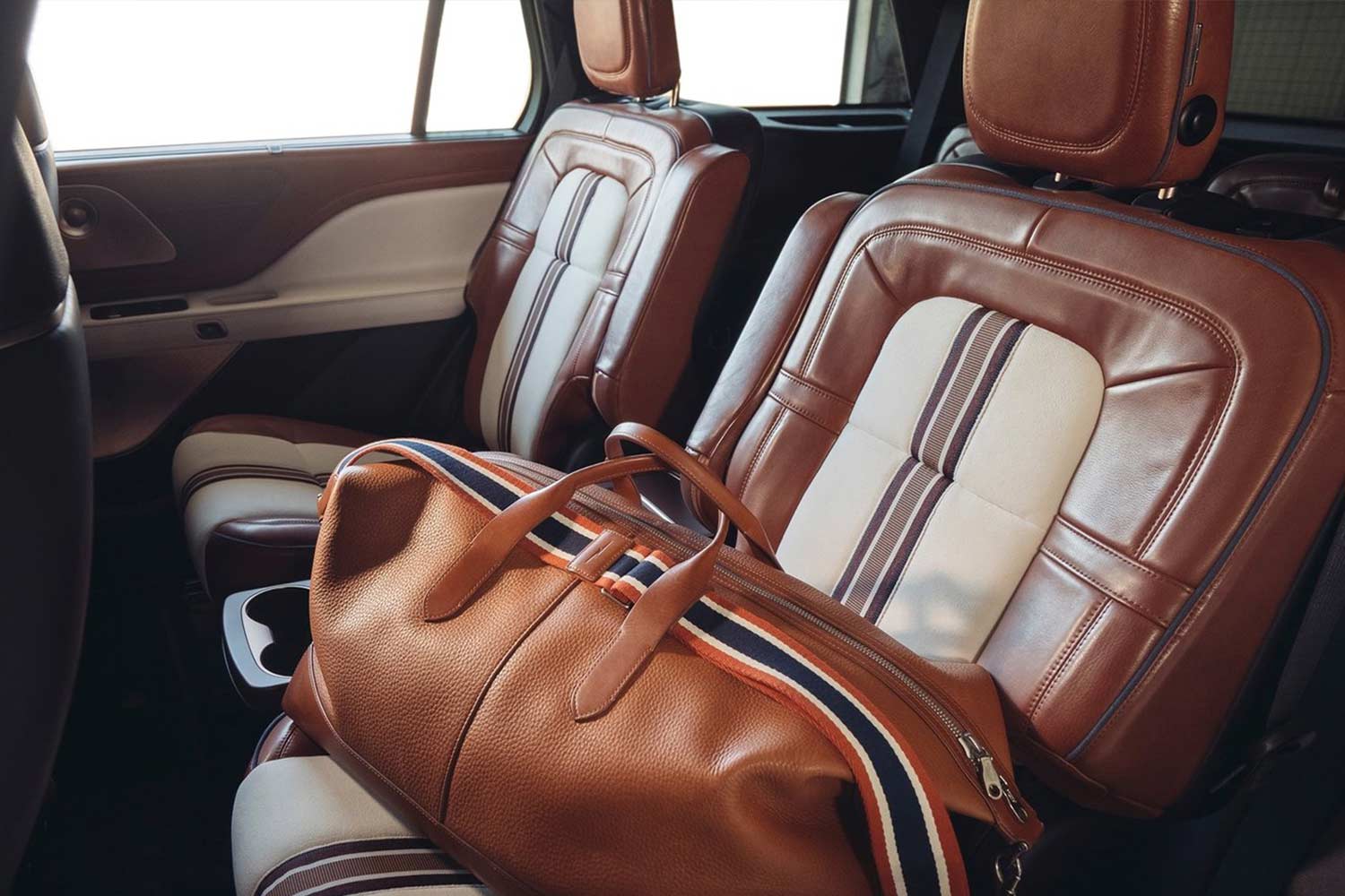 2021 Lincoln Aviator Shinola Concept SUV Luggage Bag