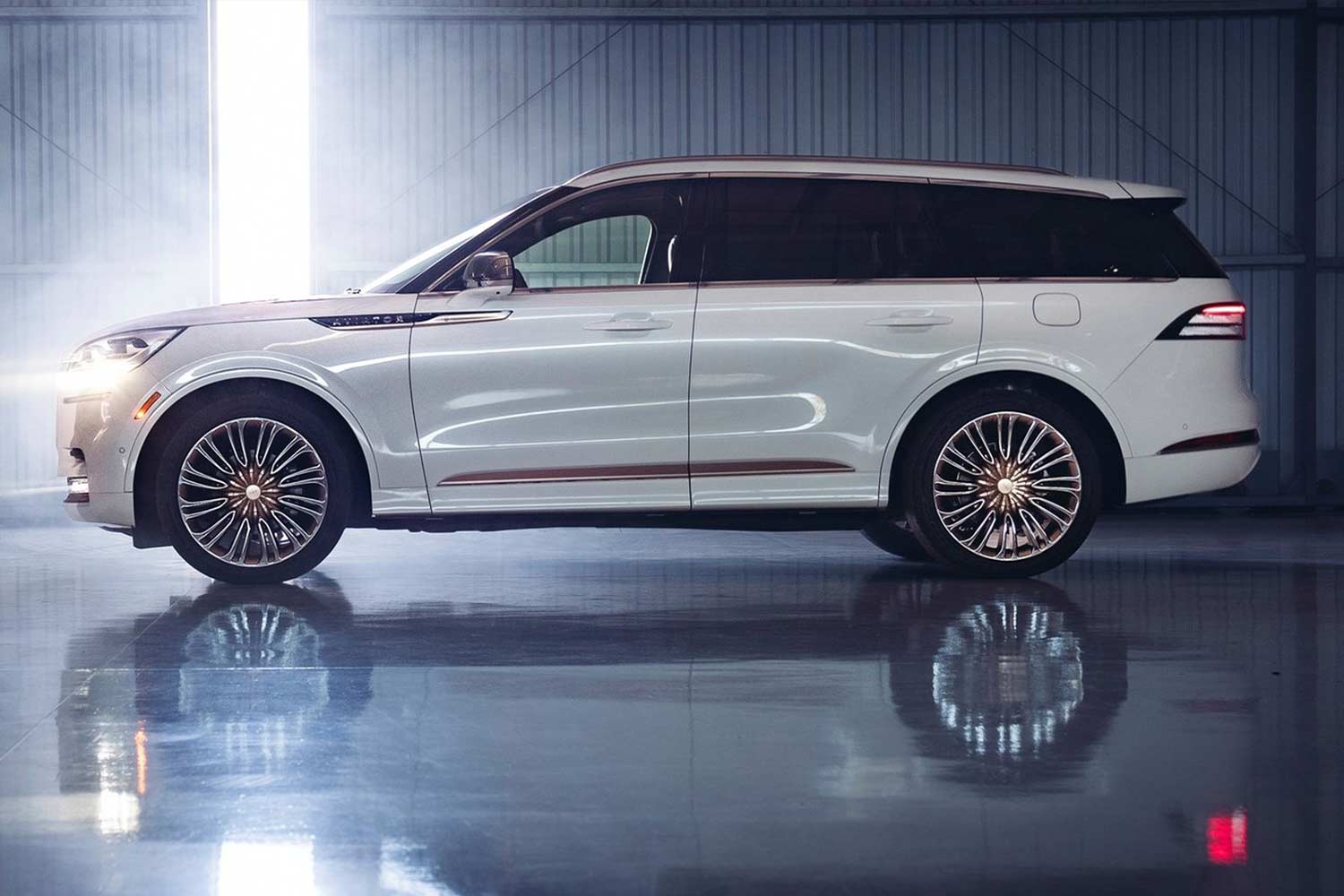 2021 Lincoln Aviator Shinola Concept SUV Side