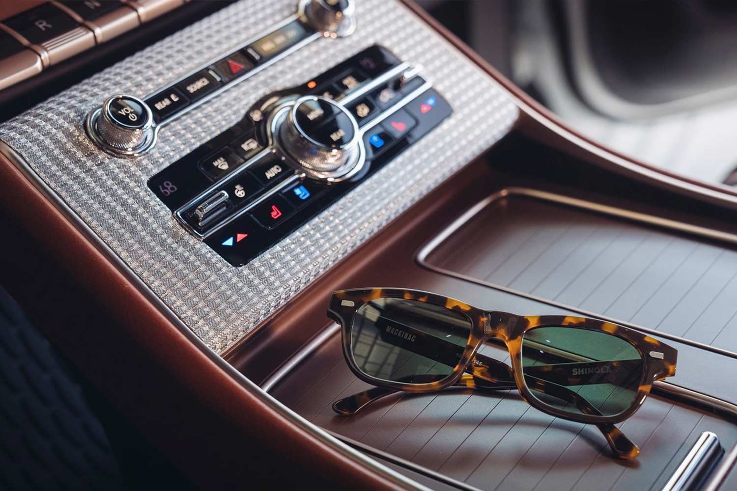 2021 Lincoln Aviator Shinola Concept SUV Sunglasses
