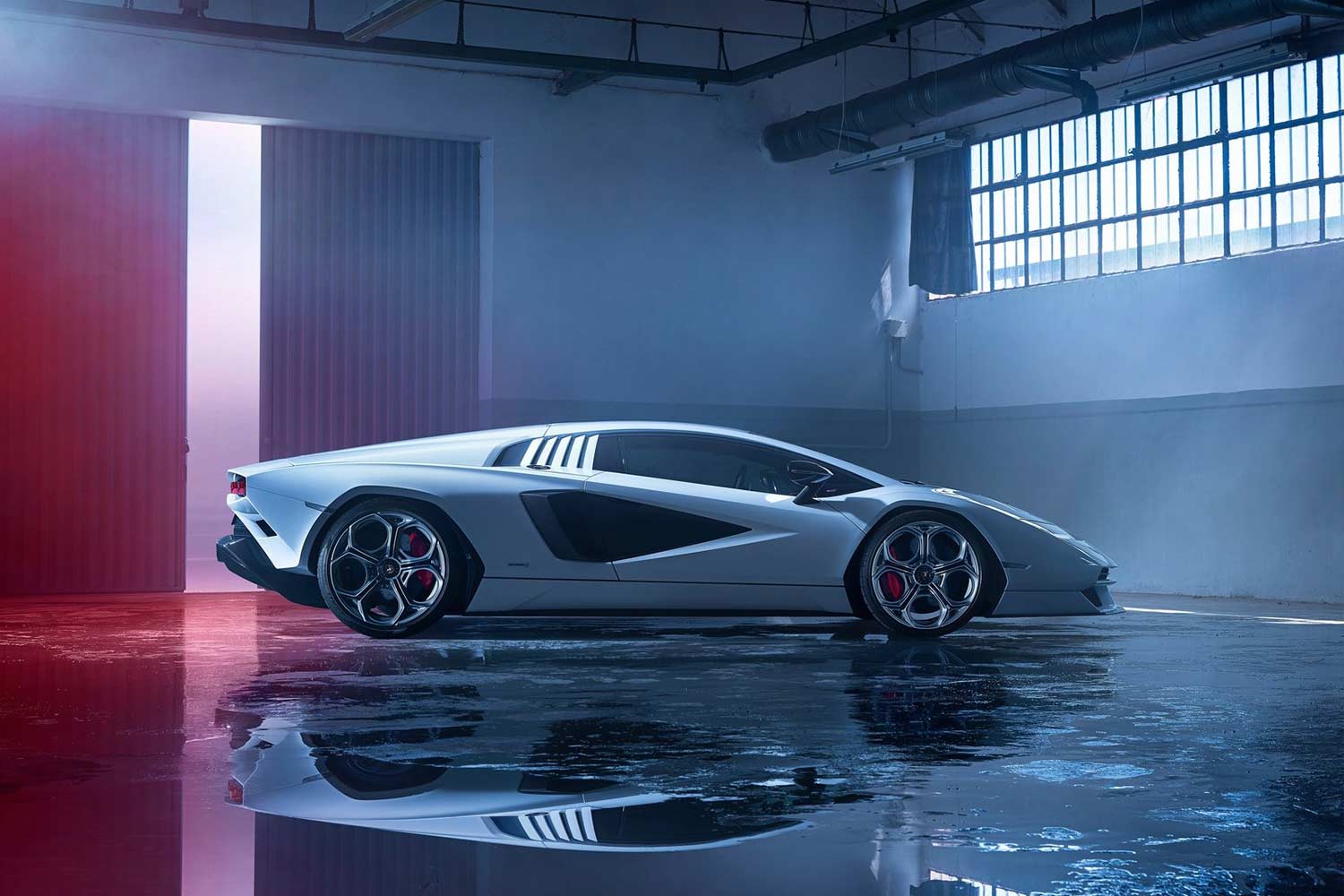 2022 Lamborghini Countach LPI 800-4 Side