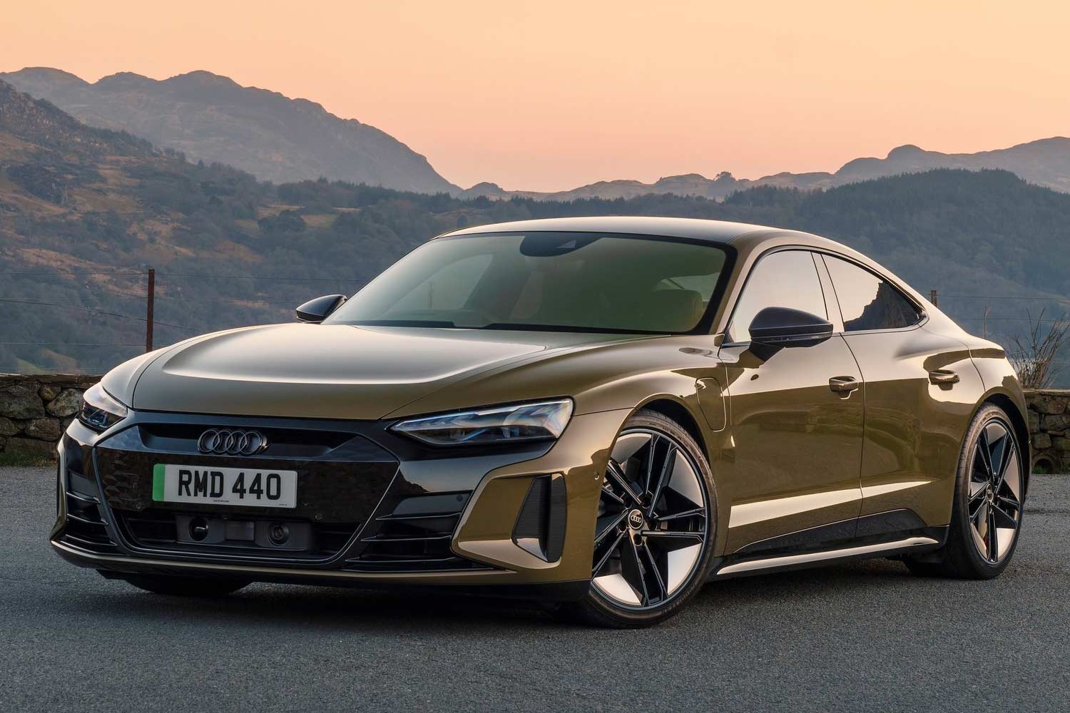 2021 Audi RS e-tron GT Front Quarter