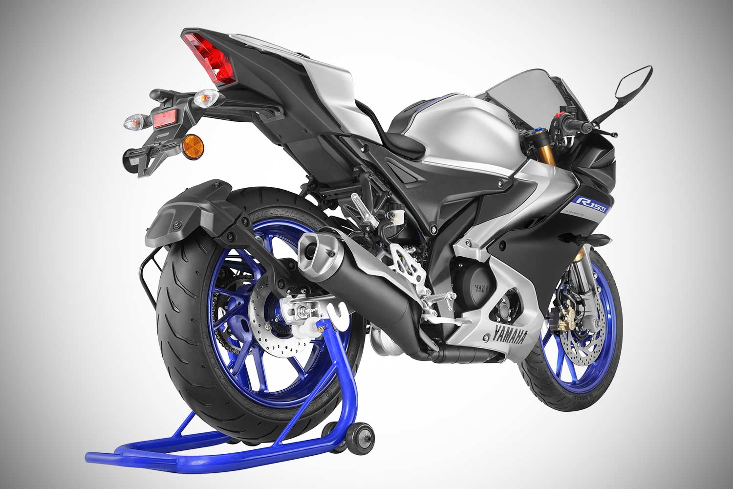2021 Yamaha R15M V4 Metallic Grey Rear Quarter
