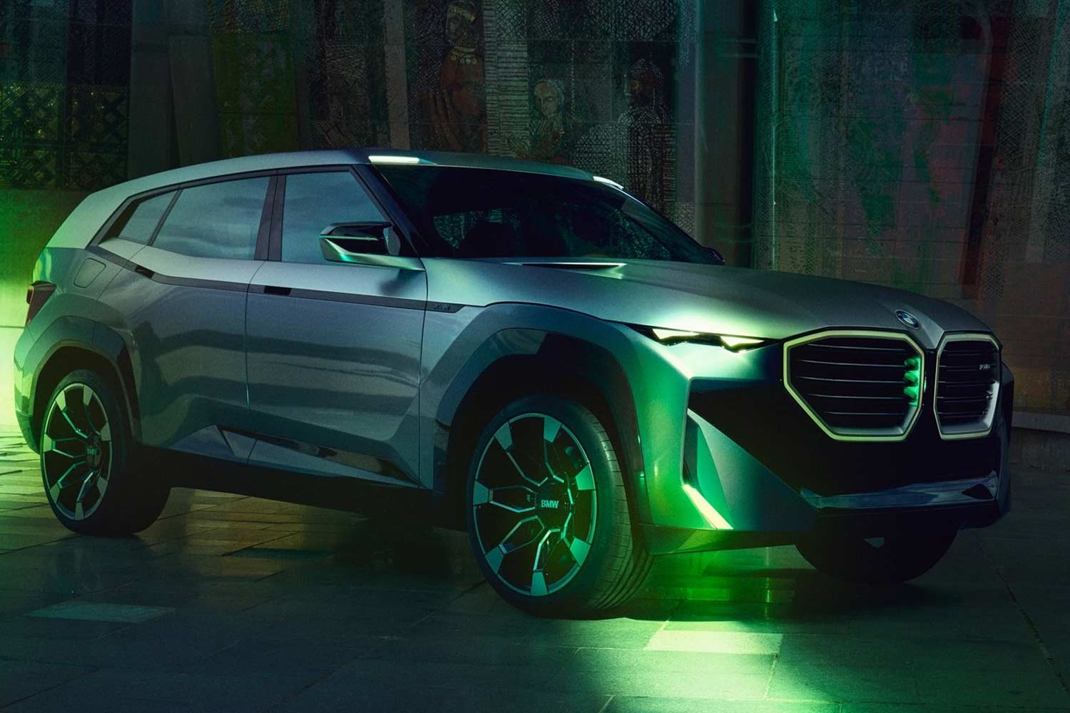 2021 BMW XM Concept Front Right Quarter