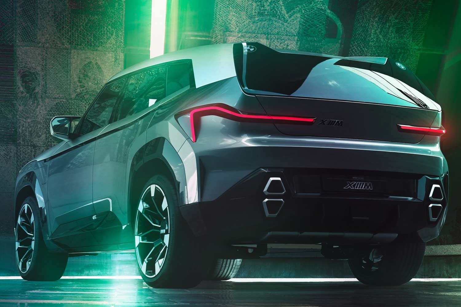 2021 BMW XM Concept Rear Left Quarter