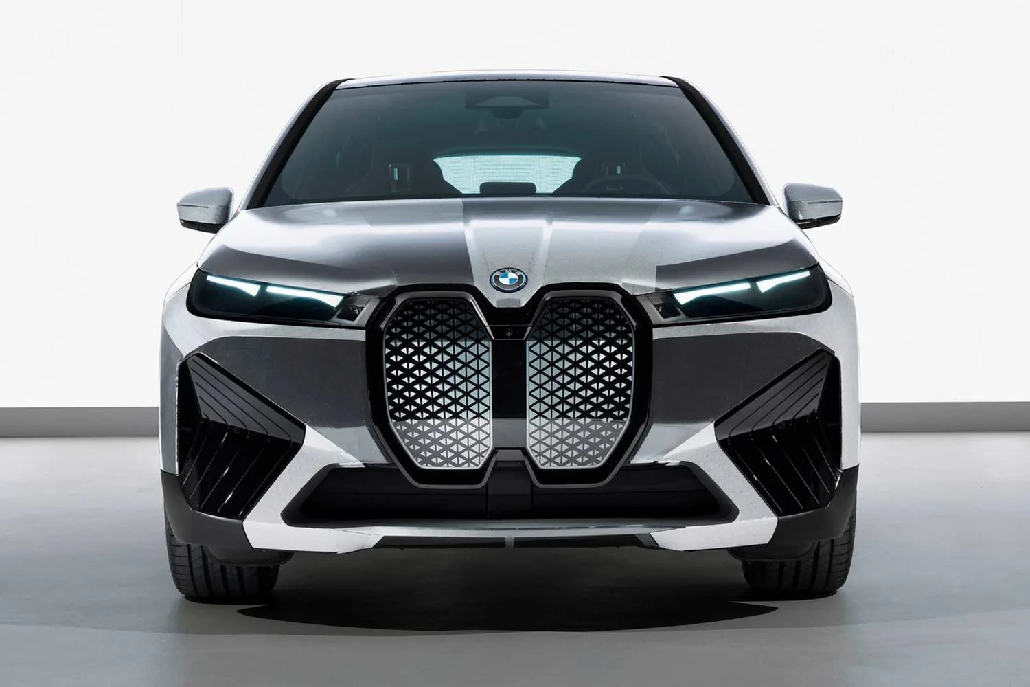 BMW iX Flow Concept 2022 Front