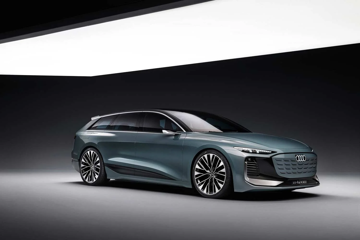 2022 Audi A6 Avant e-tron Concept Charging