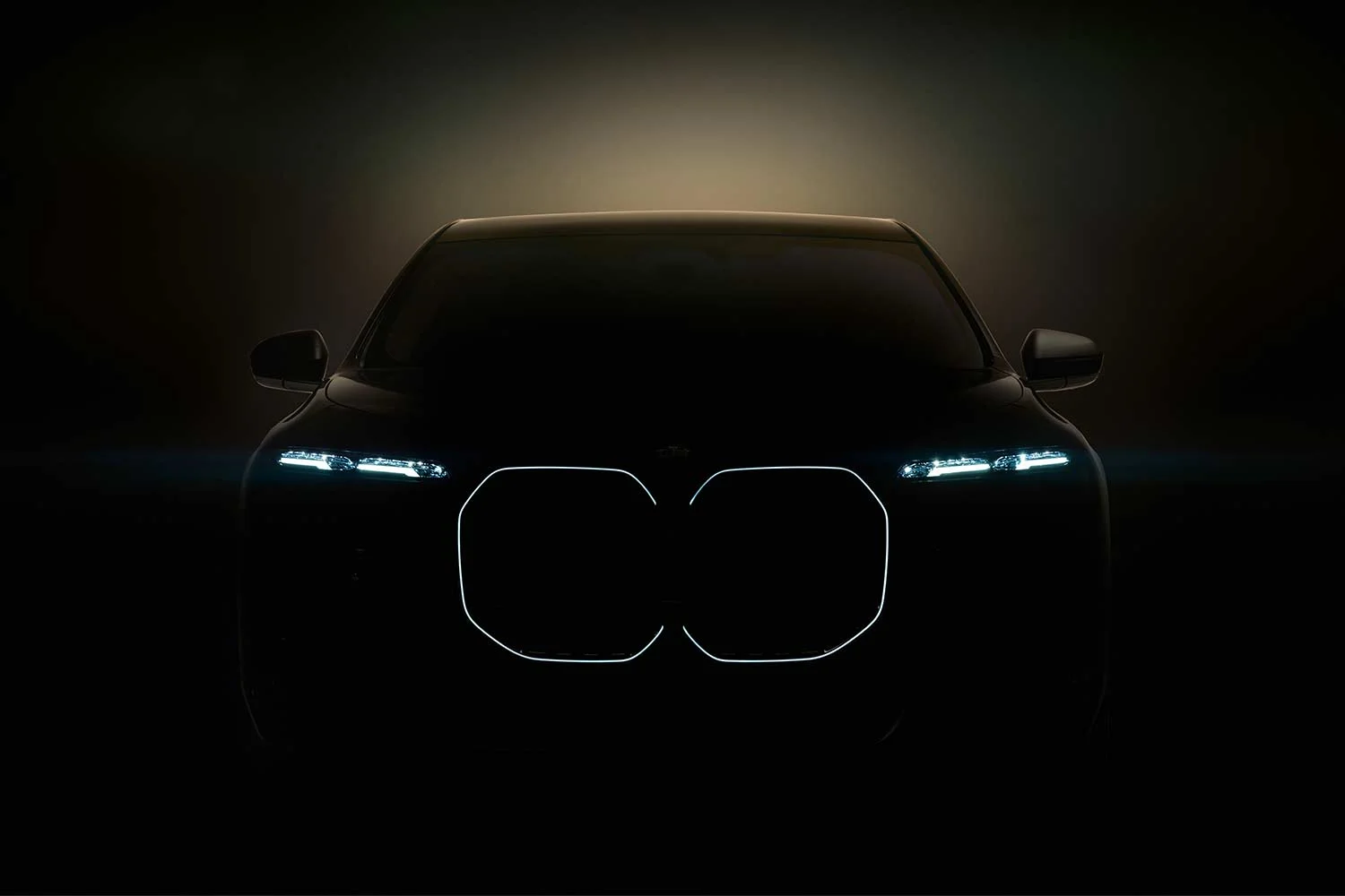 2023 BMW i7 Front Look Teaser