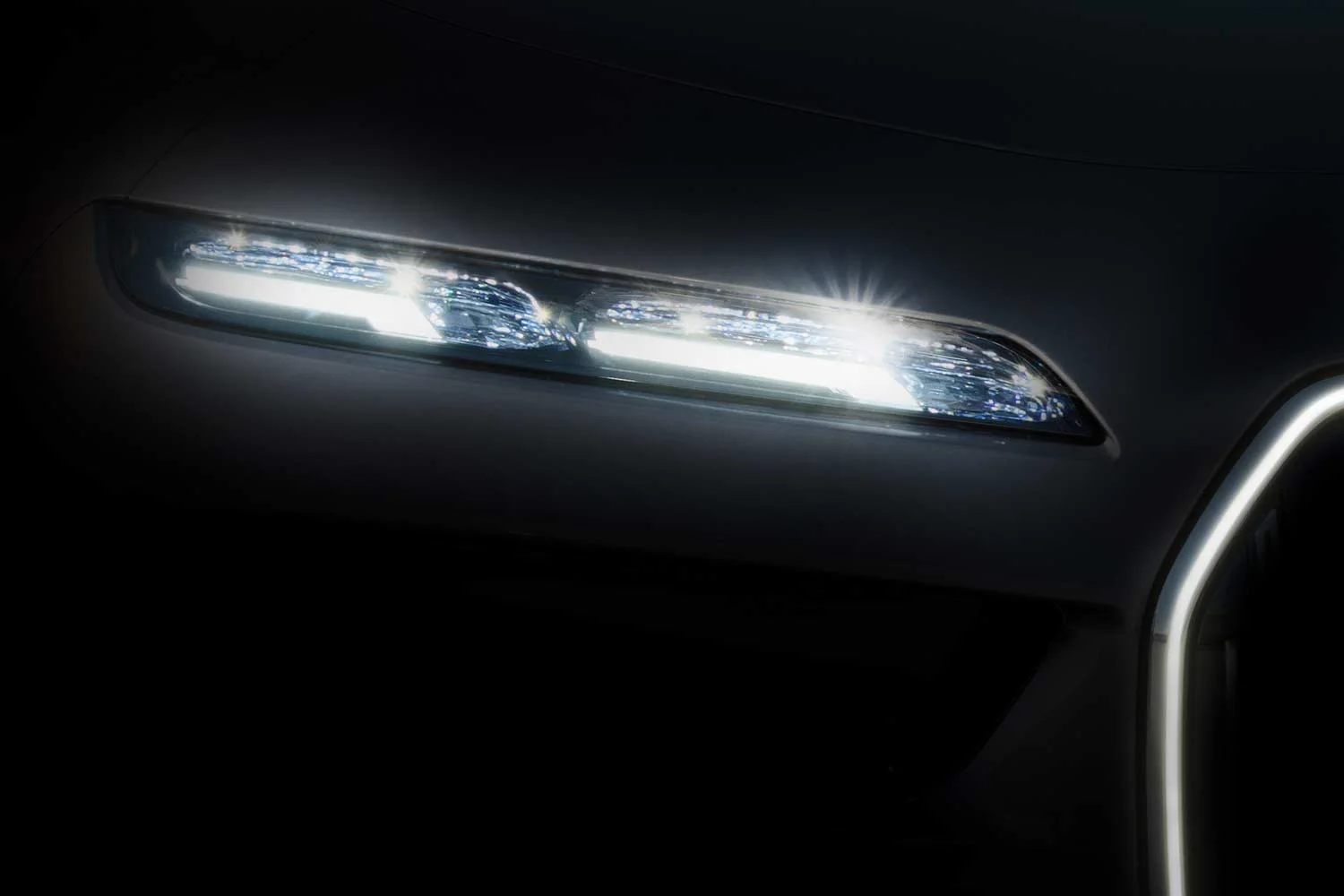 2023 BMW i7 LED DRL Teaser