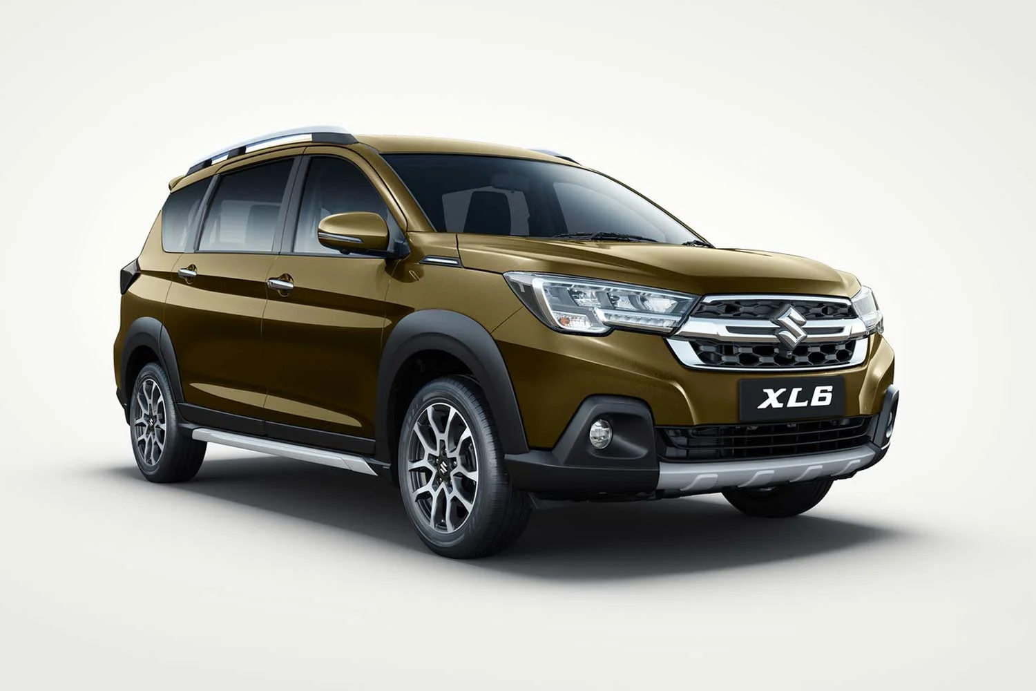 2022 Maruti Suzuki XL6 facelift launched in India; Priced from INR