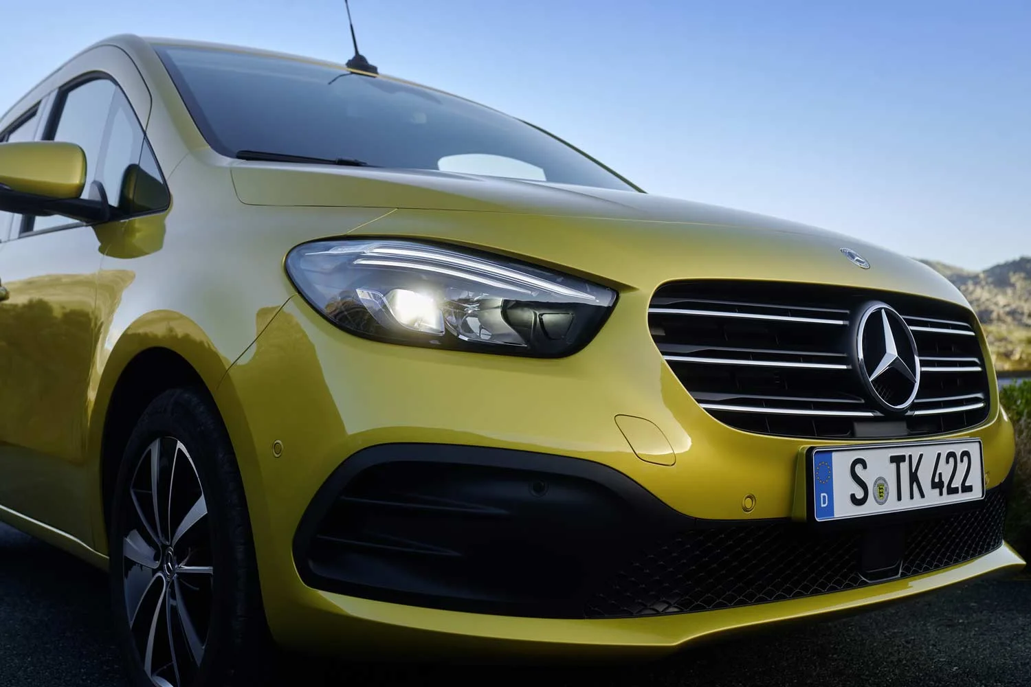 2022 Mercedes-Benz T-Class T180d Limonite Yellow Front Bumper