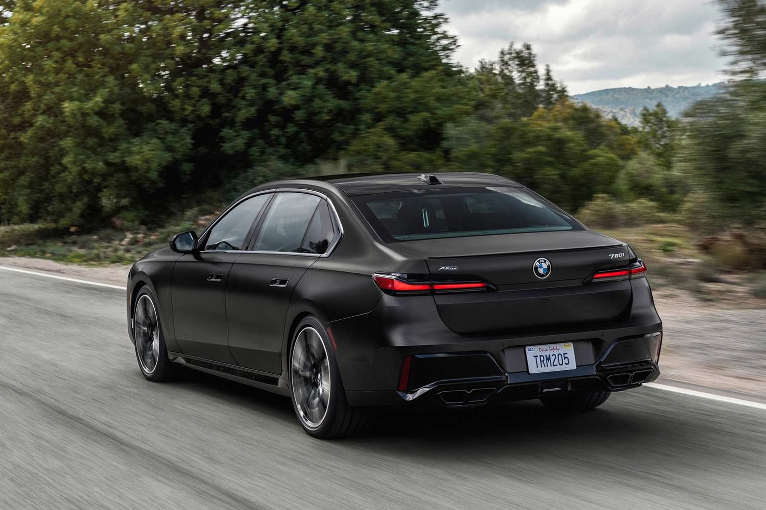 2023 BMW 7-Series 760i xDrive Shadowline Black High Speed