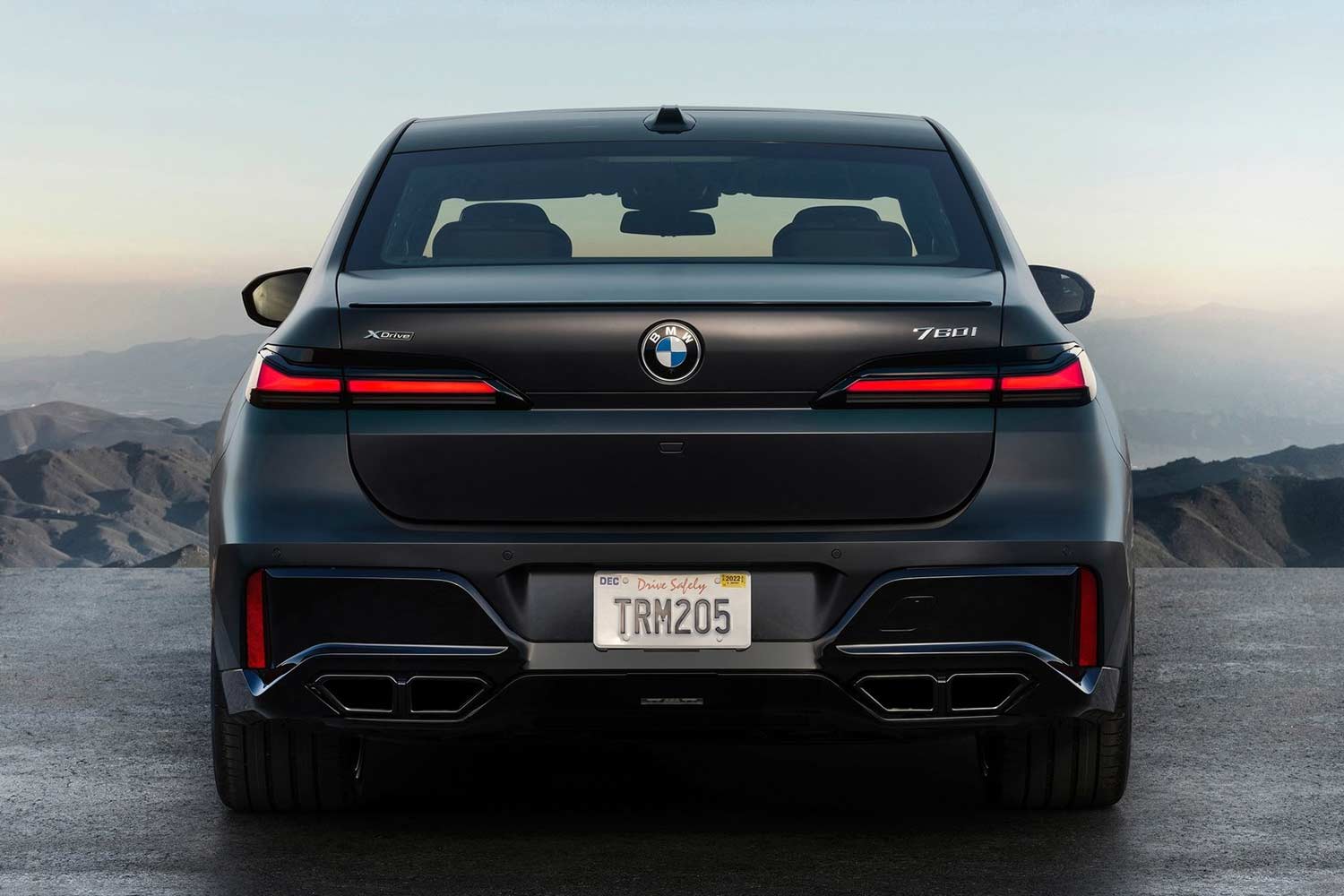 2023 BMW 7-Series 760i xDrive Shadowline Black Rear