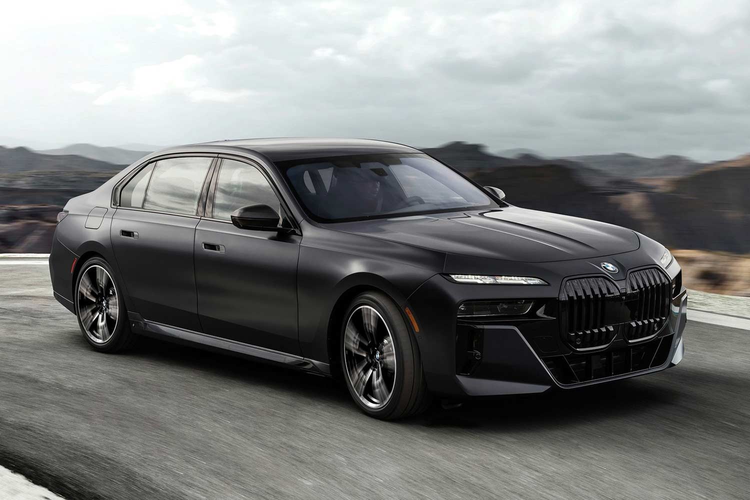 2023 BMW 7-Series 760i xDrive Shadowline Black Speed