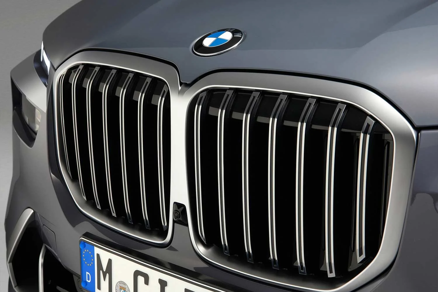 2023 BMW X7 Front Grill