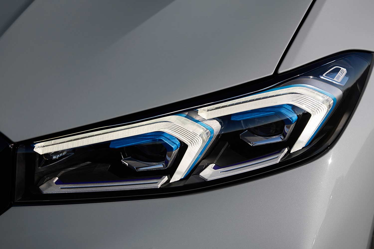 2023 BMW 3 Series Sedan Headlamp