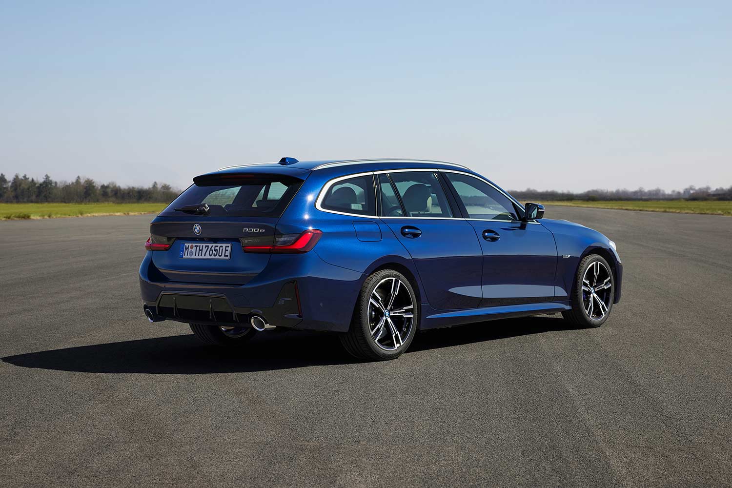2023 BMW 3 Series Touring Rear Quarter