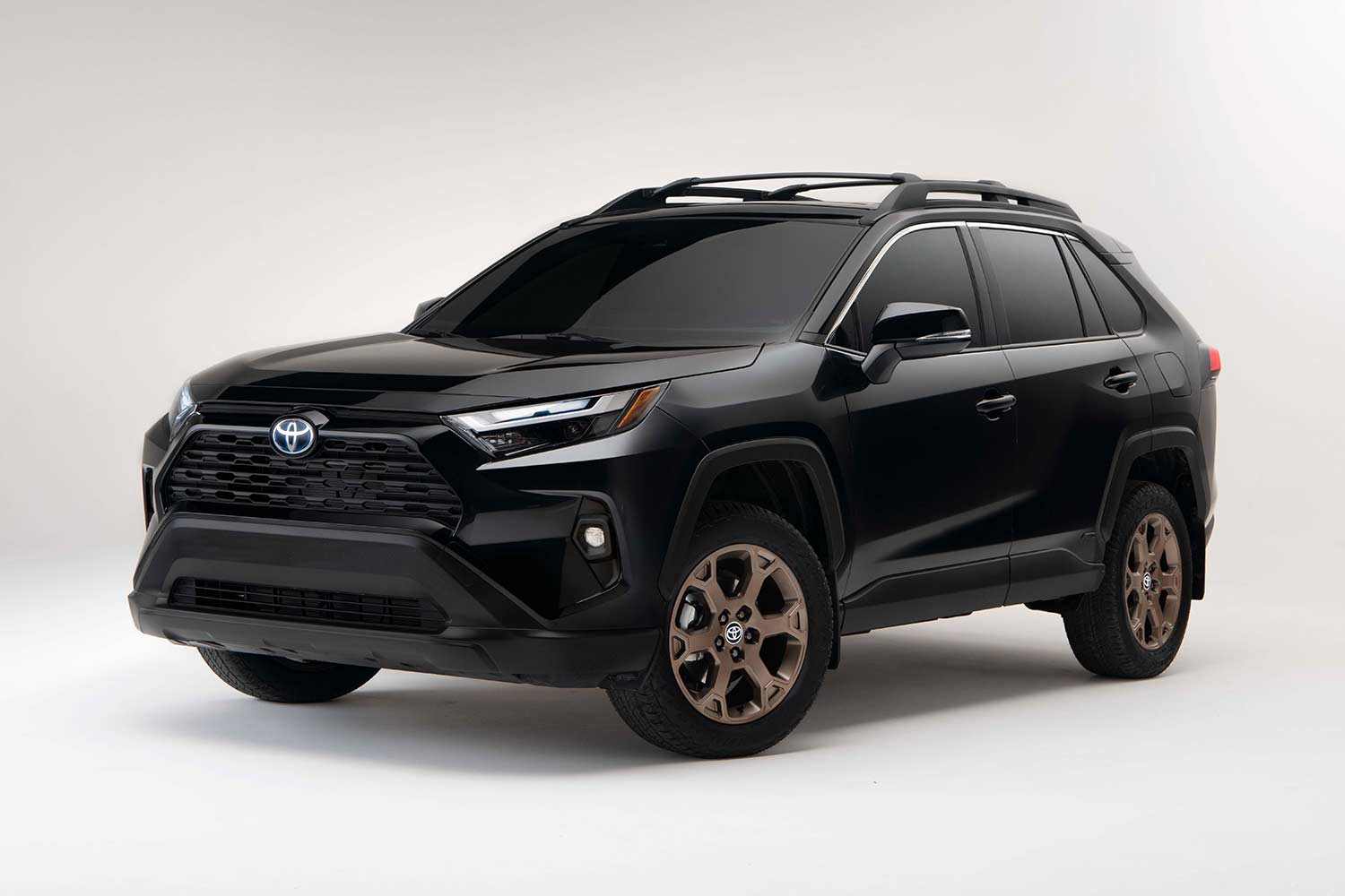 2022 Toyota RAV4 Hybrid Woodland Edition Black Front Quarter