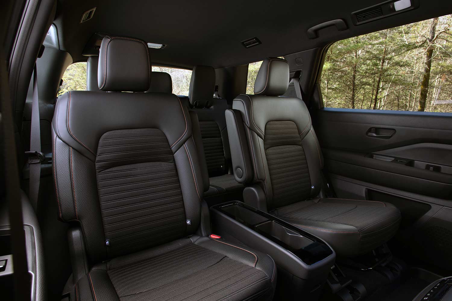 2023 Nissan Pathfinder Rock Creek Middle Row Seats