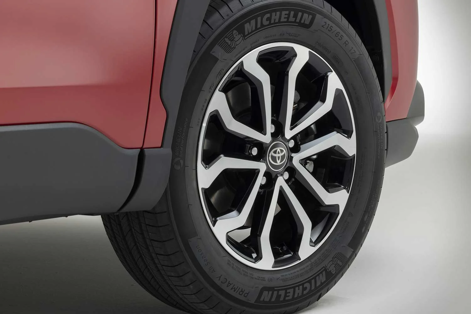 2023 Toyota Corolla Cross Hybrid Alloy Rims