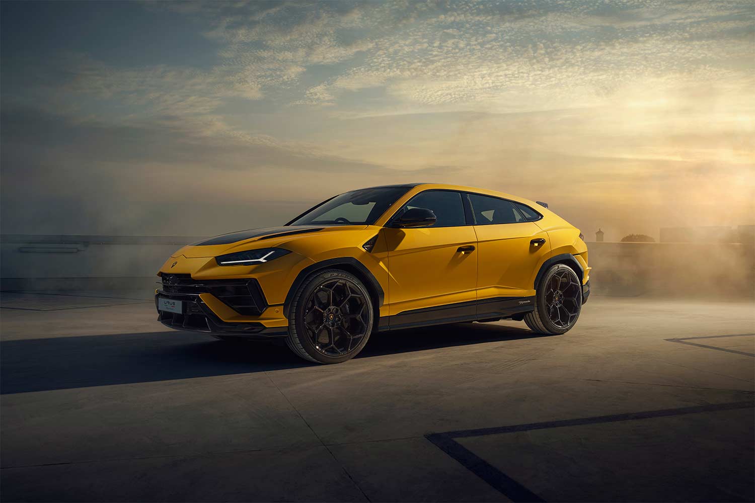 2023 Lamborghini Urus Performante Yellow Front Quarter