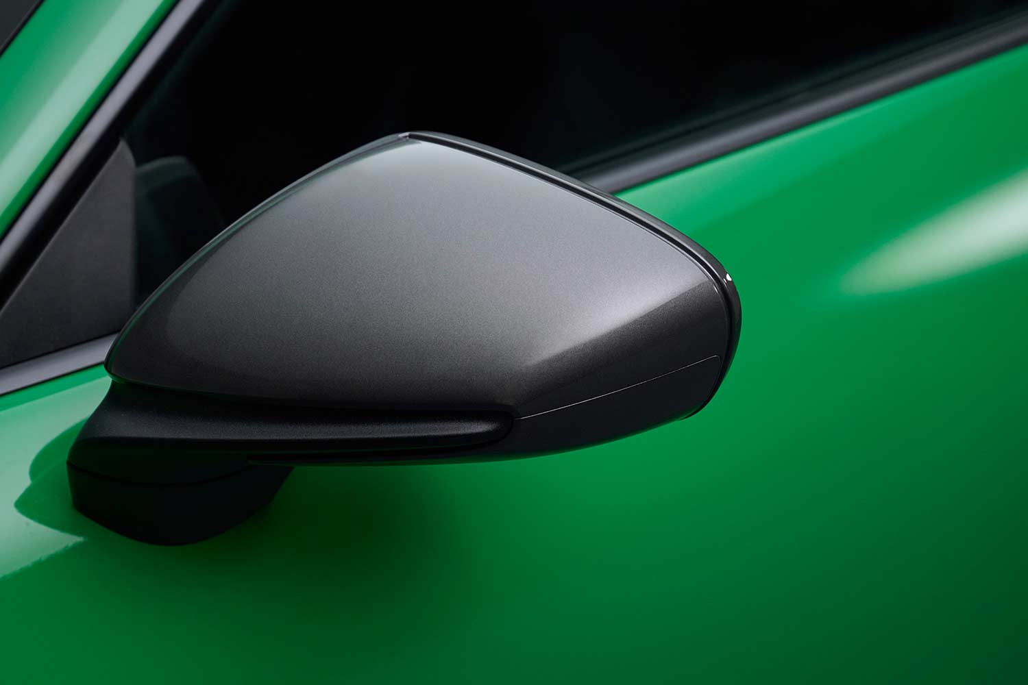 2022 Porsche 911 Carrera T Python Green ORVM