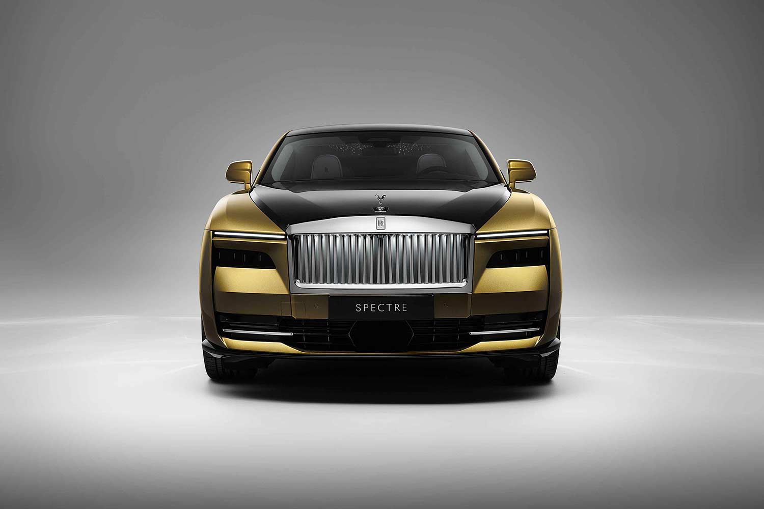 2022 Rolls Royce Spectre Front